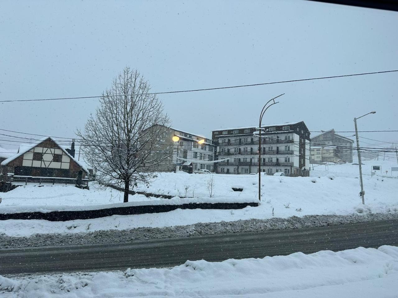Hotel Qumli Goudaouri Extérieur photo