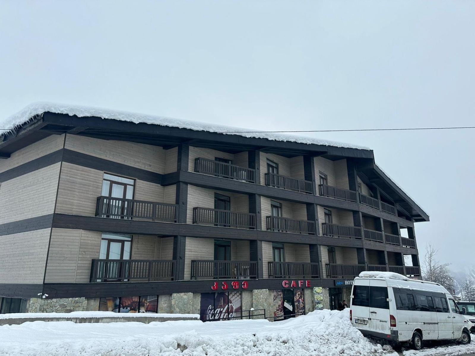 Hotel Qumli Goudaouri Extérieur photo
